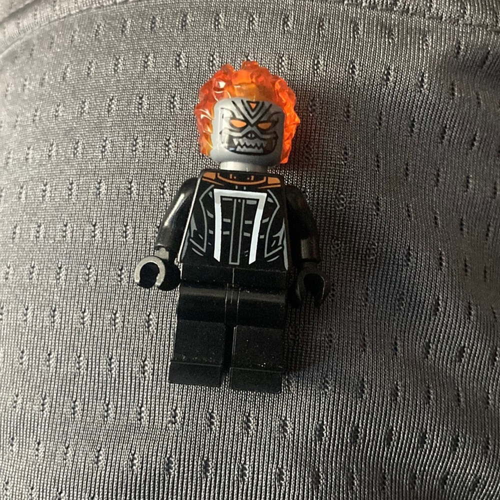 LEGO GHOST RIDER Robbie Reyes Minifigure #76173 Spider-man Super Heroes sh678
